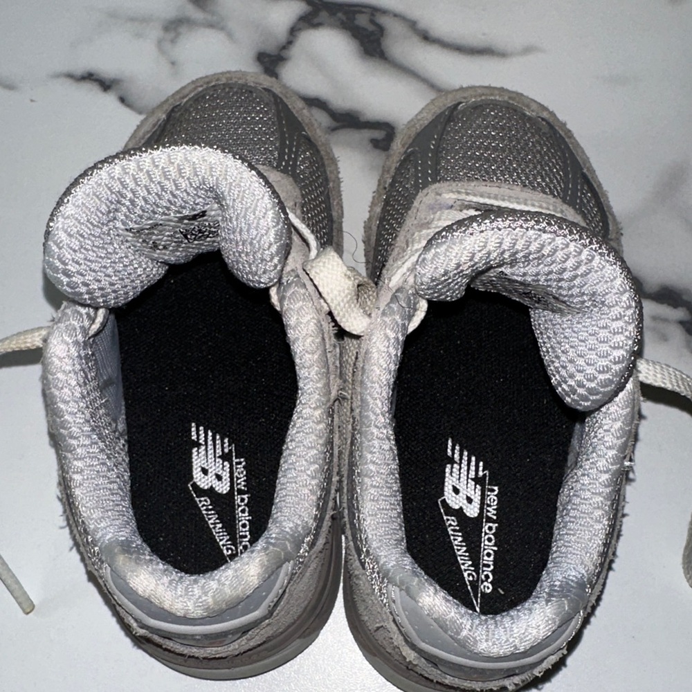 Pre-owned New Balance Kids' Black and Gray 999v4 Sneakers - Picture 11 of 14